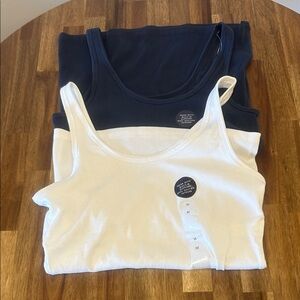 NEW Gap Built in Bra Navy and White Tank Tops